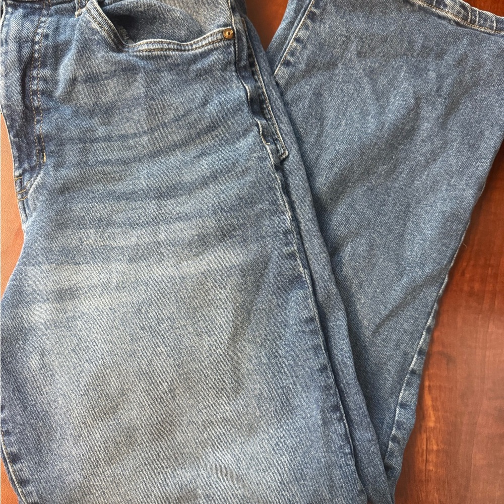 Kendall and Kylie high rise skater jeans